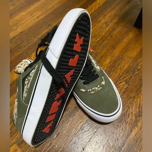 Airwalk Little & Big Boys Lace-Up Huntington Sneakers - Picture 2 of 3